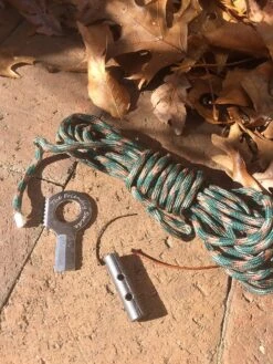 Friendly Swede Paracord Bracelet -Survival Gear Hub IMG 5287