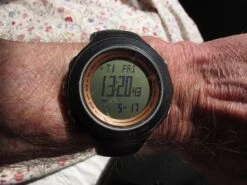 Highgear Axio HR -Survival Gear Hub TIME